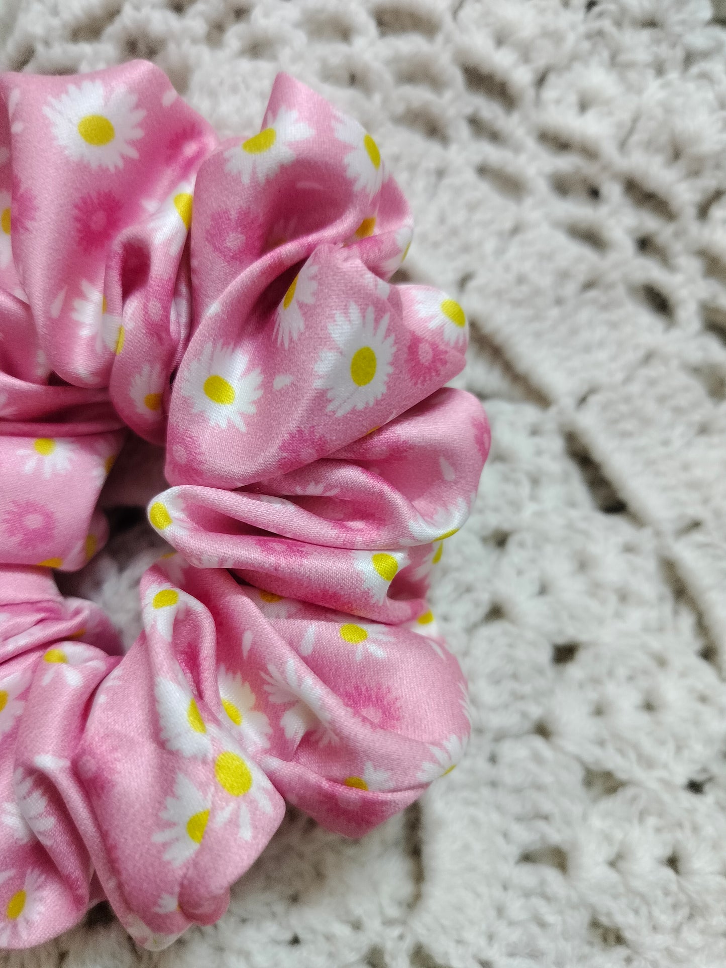 Pink Daisy Floral Scrunchie