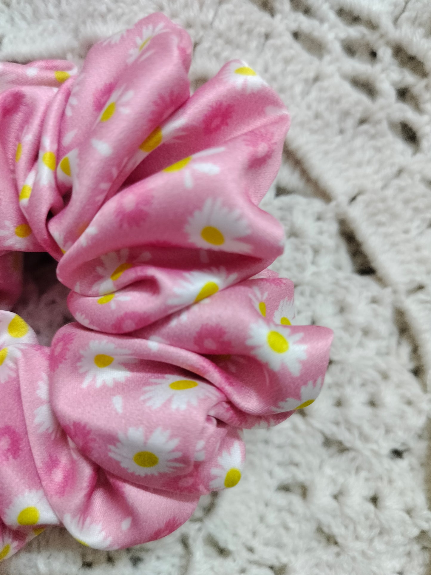 Pink Daisy Floral Scrunchie