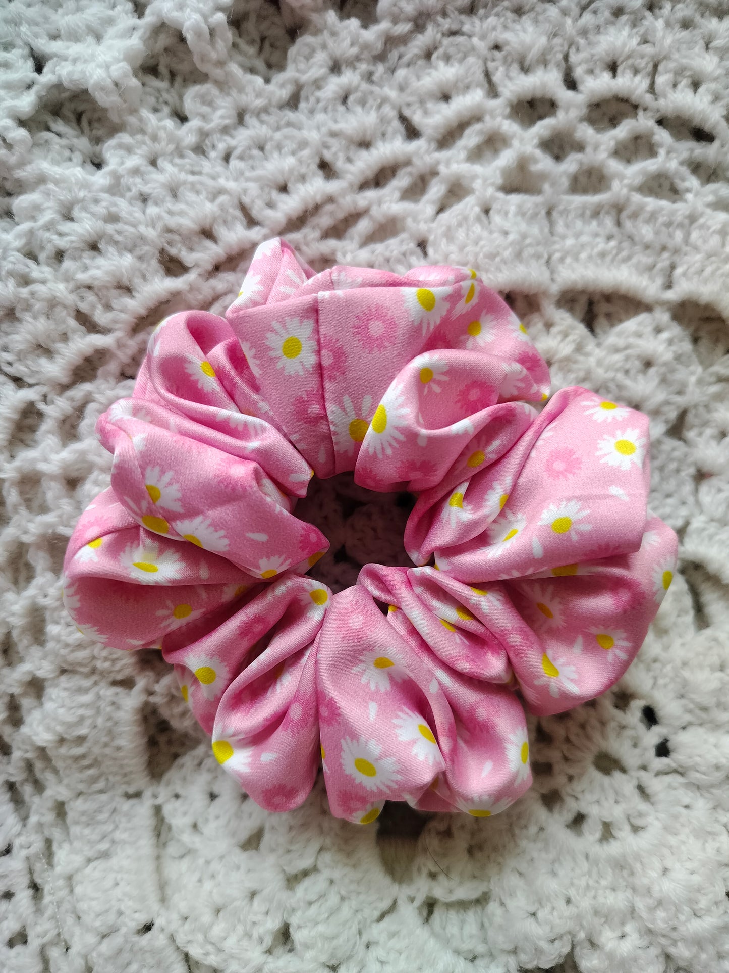 Pink Daisy Floral Scrunchie